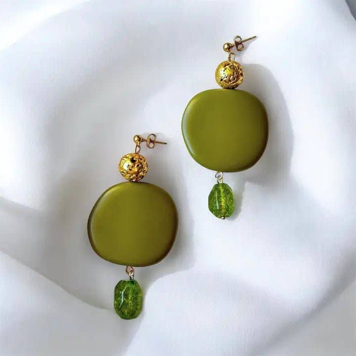 Pendientes Oliva. Acero inoxidable y peridoto