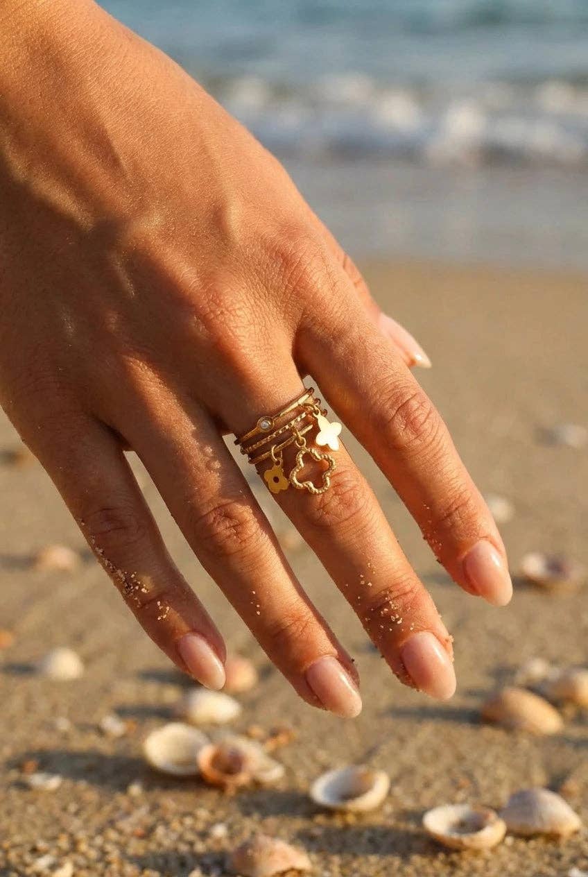 Anillo Trebol. Acero inoxidable