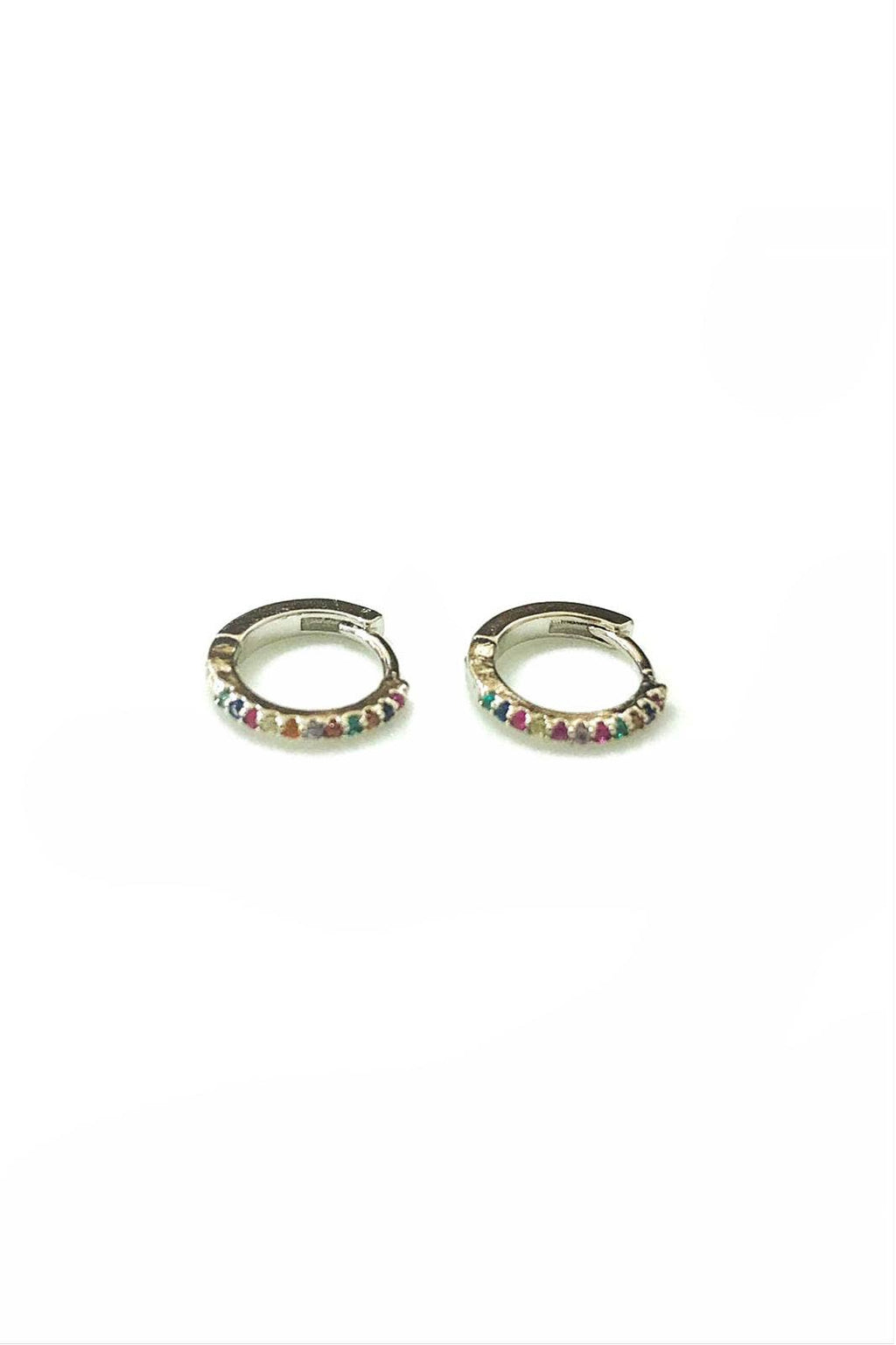 Aros pequeños. Acero inoxidable plateado y circonias multicolor